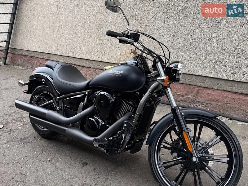Kawasaki Vulcan 900 2022