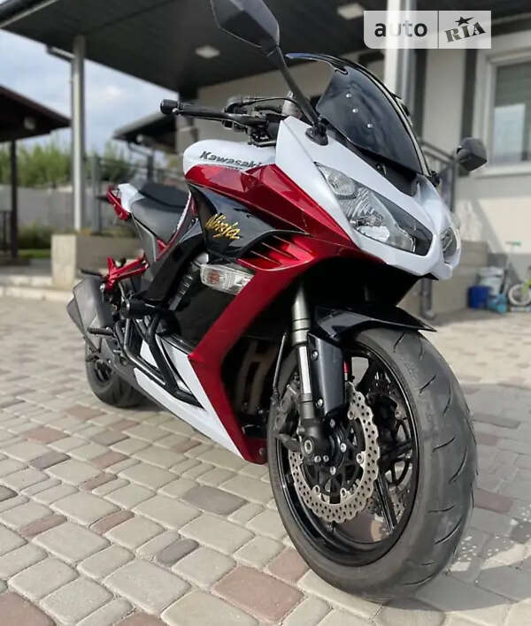 Спортбайк Kawasaki Z 1000 2011 в Киеве