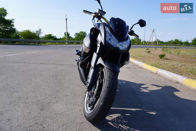 Мотоцикл Без обтікачів (Naked bike) Kawasaki Z 1000 2010 в Одесі