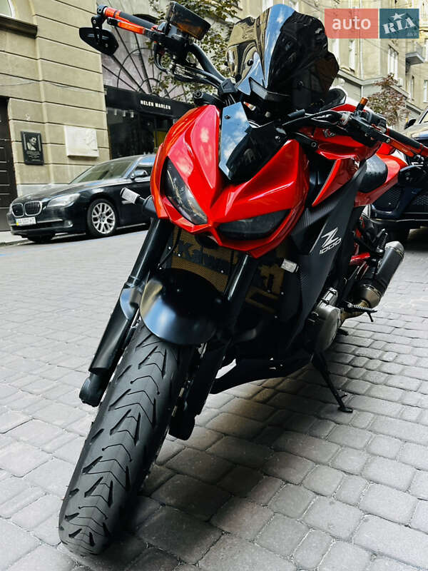 Мотоцикл Без обтекателей (Naked bike) Kawasaki Z 1000 2013 в Киеве