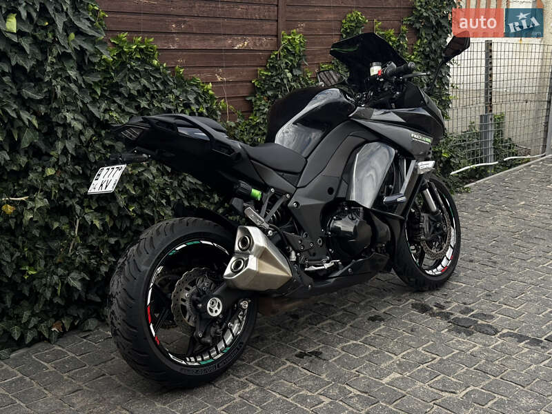 Мотоцикл Спорт-туризм Kawasaki Z 1000 2015 в Днепре