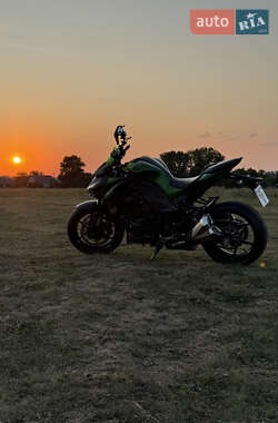 Спортбайк Kawasaki Z 1000 2018 в Краснограді