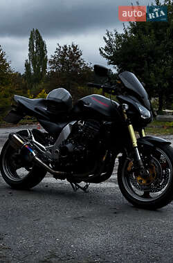 Мотоцикл Без обтекателей (Naked bike) Kawasaki Z 1000 2003 в  фото 8 Мотоцикл Без обтекателей (Naked bike) Kawasaki Z 1000 2003 в