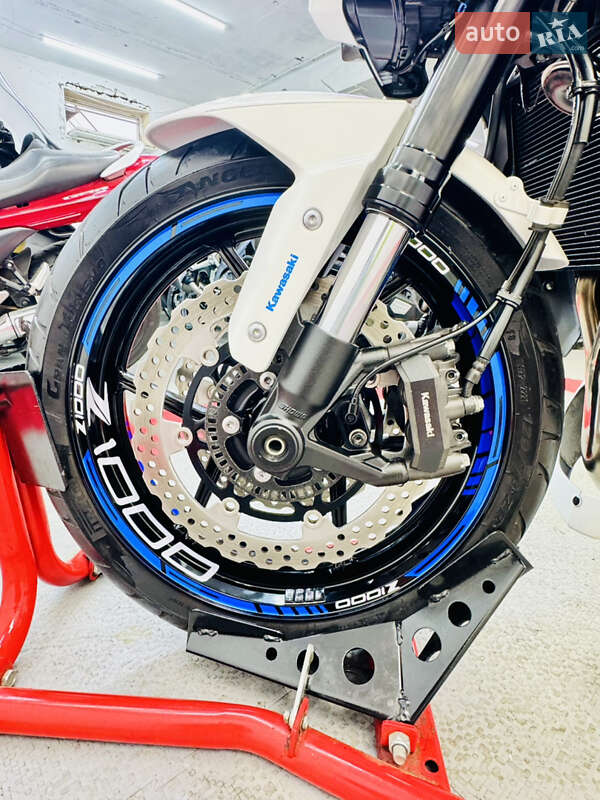 Спортбайк Kawasaki Z 1000 2020 в Одессе фото 13 Спортбайк Kawasaki Z 1000 2020 в Одессе