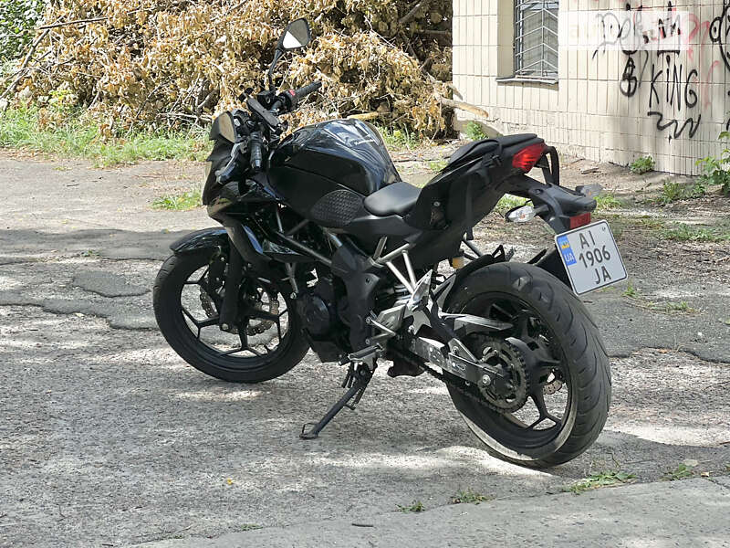 Kawasaki Z 250SL 2015