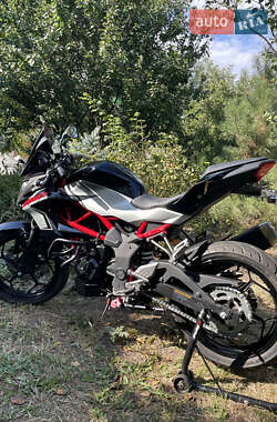 Мотоцикл Без обтекателей (Naked bike) Kawasaki Z 250SL 2018 в 