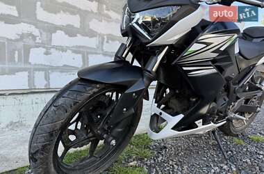 Спортбайк Kawasaki Z 250SL 2014 в 