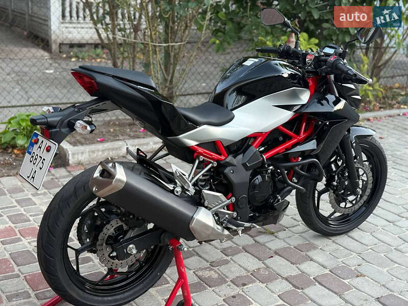 Грузовые мотороллеры, мотоциклы, скутеры, мопеды Kawasaki Z 250SL 2018 в Узине