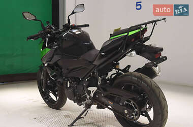 Мотоцикл Без обтекателей (Naked bike) Kawasaki Z 400 2021 в 