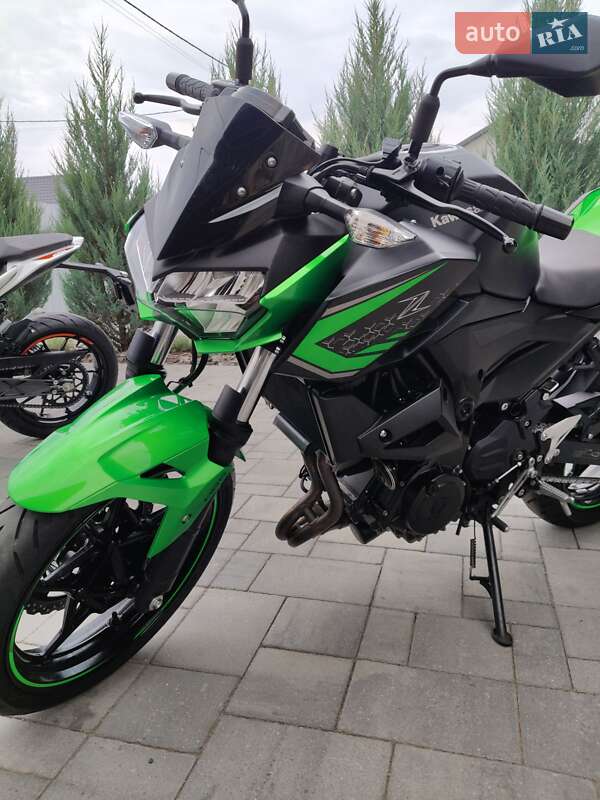 Мотоцикл Без обтекателей (Naked bike) Kawasaki Z 400 2021 в Берёзовке