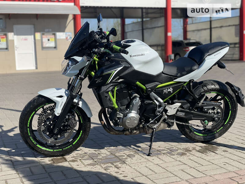 Мотоцикл Без обтекателей (Naked bike) Kawasaki Z 650 2017 в Нововолынске