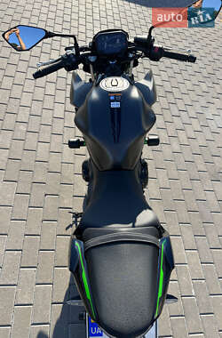 Мотоцикл Без обтекателей (Naked bike) Kawasaki Z 650 2023 в 