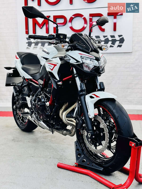 Спортбайк Kawasaki Z 650 2022 в Одессе