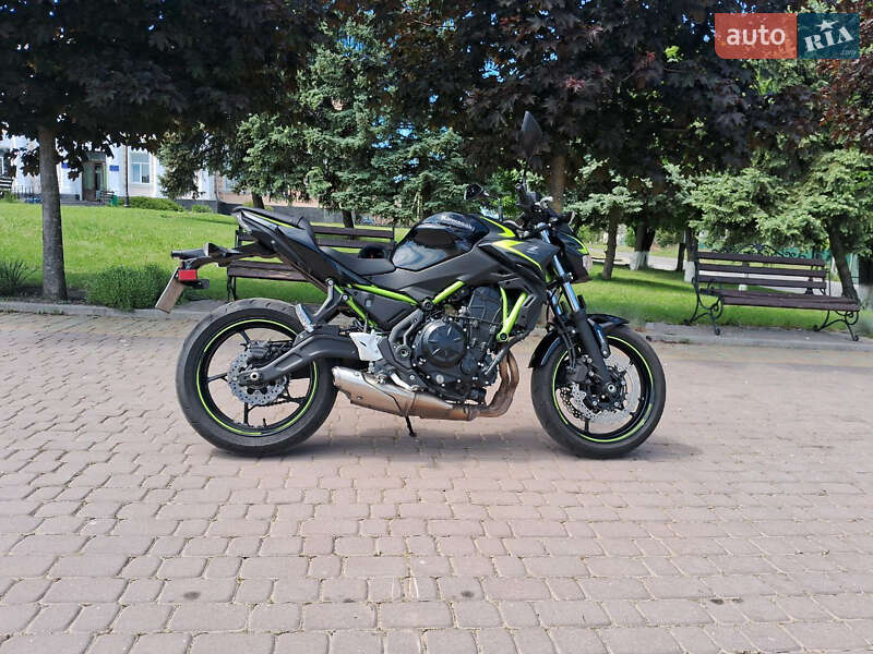 Мотоцикл Спорт-туризм Kawasaki Z 650 2022 в Киеве