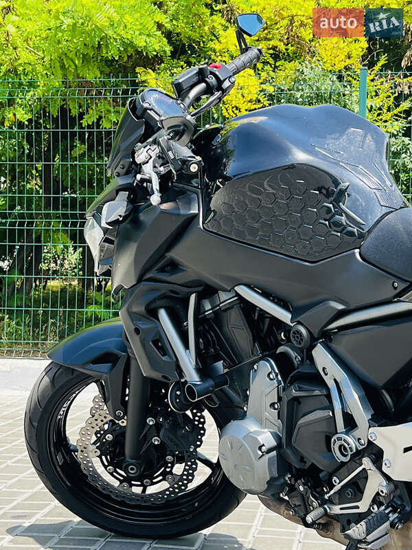 Мотоцикл Без обтікачів (Naked bike) Kawasaki Z 650 2017 в Одесі