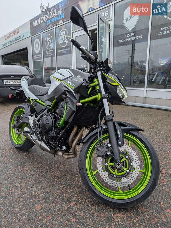 Мотоцикл Без обтекателей (Naked bike) Kawasaki Z 650 2021 в Киеве