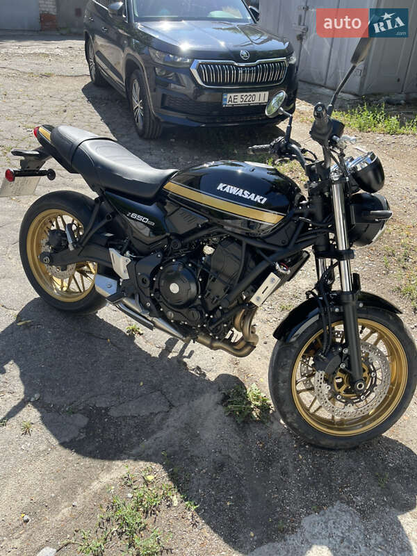 Kawasaki Z 650RS 2025