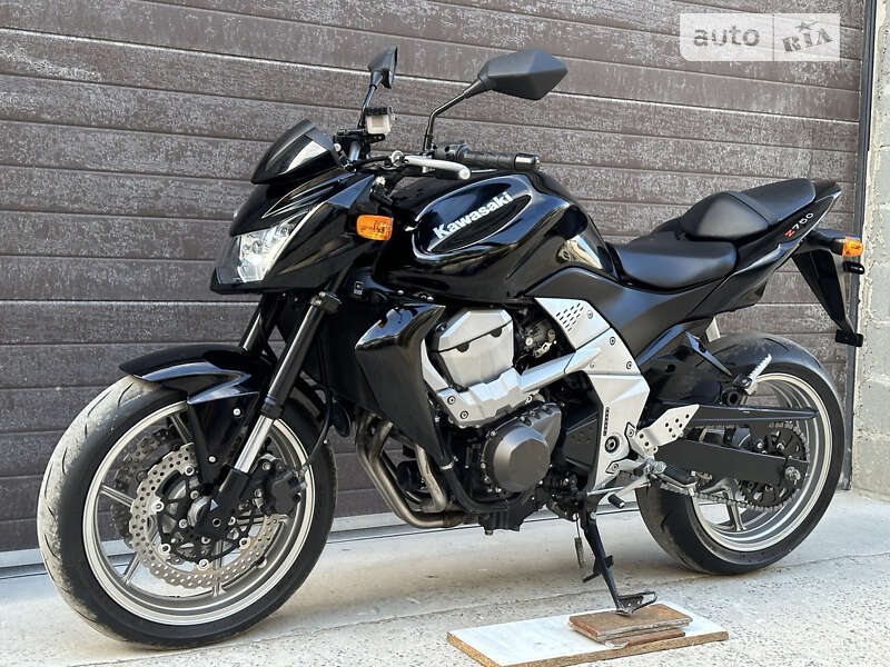 Мотоцикл Без обтікачів (Naked bike) Kawasaki Z 750 2013 в Києві