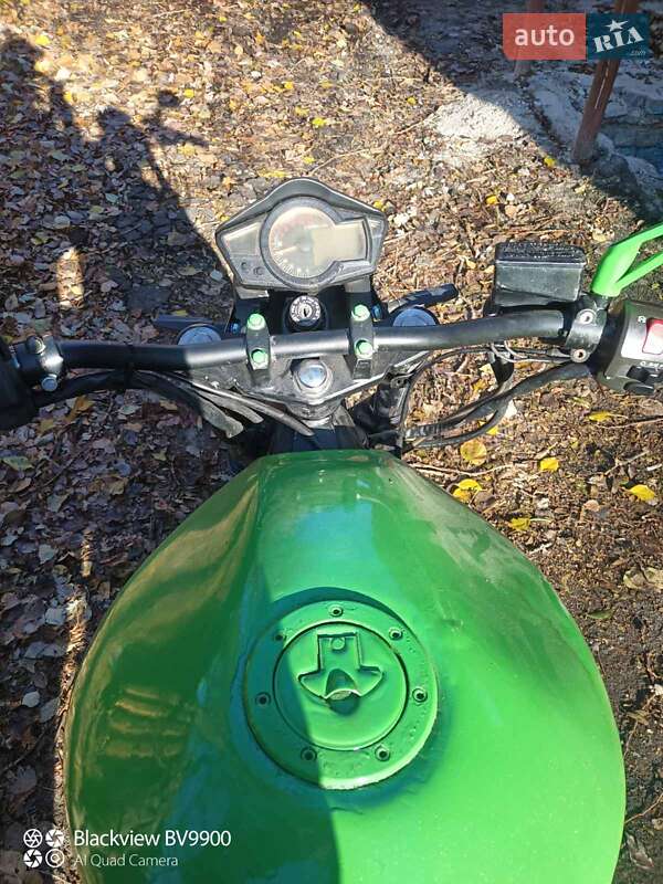 Мотоцикл Без обтекателей (Naked bike) Kawasaki Z 750 2002 в Киеве