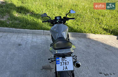 Спортбайк Kawasaki Z 750R 2004 в 