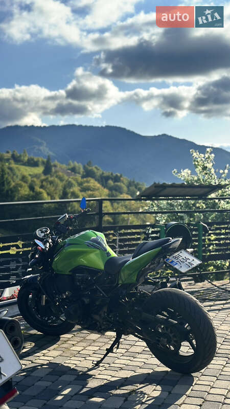 Мотоцикл Без обтекателей (Naked bike) Kawasaki Z 750R 2014 в Ужгороде