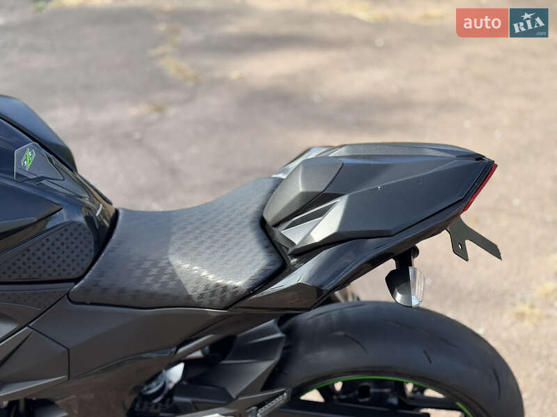 Мотоцикл Без обтекателей (Naked bike) Kawasaki Z 800 2013 в Сновске