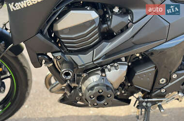 Мотоцикл Без обтекателей (Naked bike) Kawasaki Z 800 2013 в 