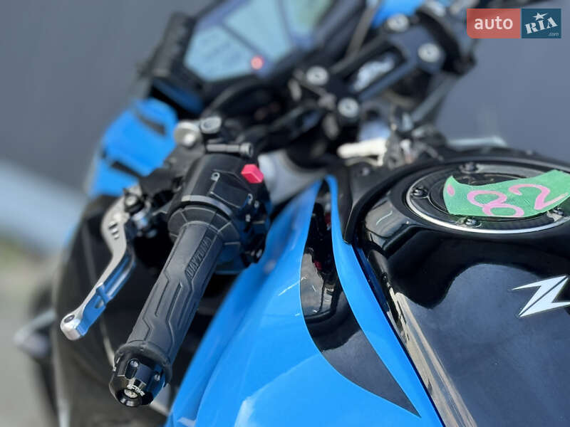 Спортбайк Kawasaki Z 800 2014 в Львове