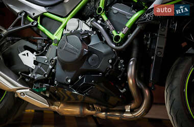 Спортбайк Kawasaki Z H2 2020 в 