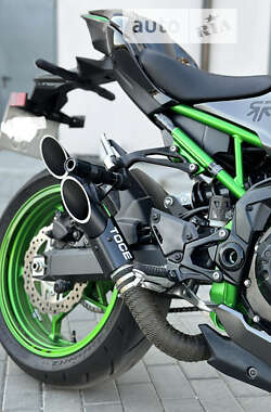 Мотоцикл Без обтекателей (Naked bike) Kawasaki Z900 2023 в Ровно