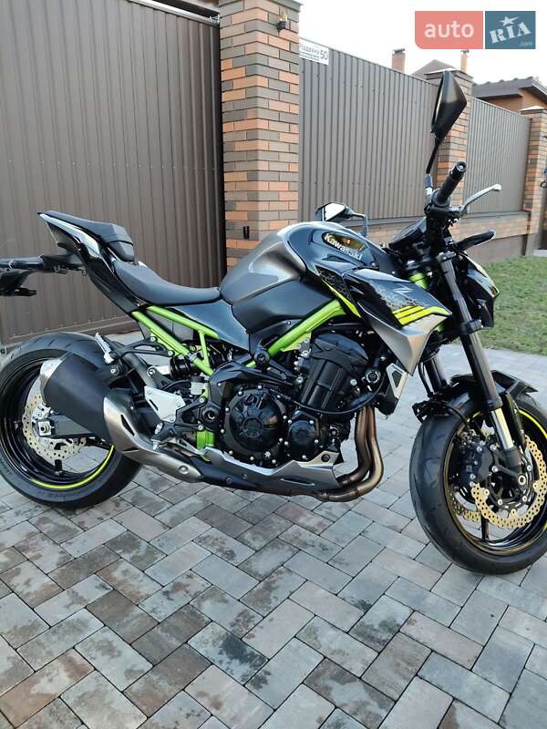 Kawasaki Z900 2021