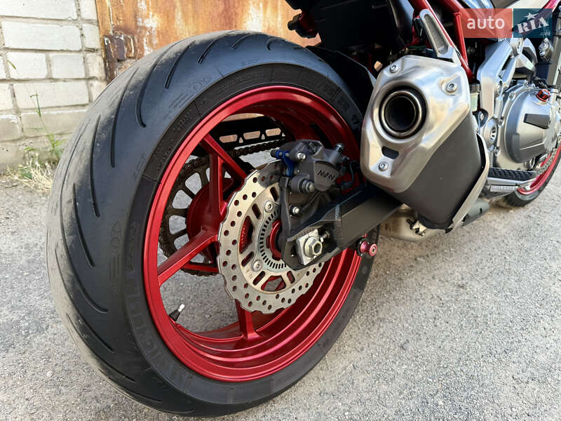 Мотоцикл Без обтекателей (Naked bike) Kawasaki Z900 2018 в Днепре фото 16 Мотоцикл Без обтекателей (Naked bike) Kawasaki Z900 2018 в Днепре