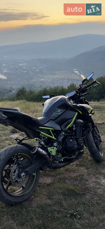 Спортбайк Kawasaki Z900 2023 в Сваляве