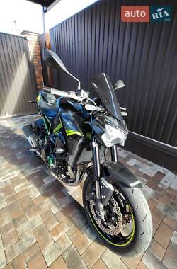 Мотоцикл Без обтікачів (Naked bike) Kawasaki Z900 2021 в  фото 2 Мотоцикл Без обтікачів (Naked bike) Kawasaki Z900 2021 в