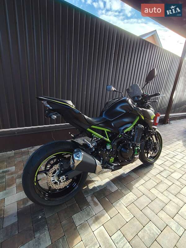 Мотоцикл Без обтекателей (Naked bike) Kawasaki Z900 2021 в Белогородке фото 5 Мотоцикл Без обтекателей (Naked bike) Kawasaki Z900 2021 в Белогородке