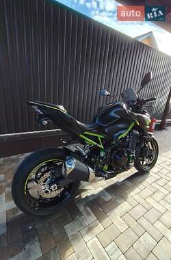 Мотоцикл Без обтікачів (Naked bike) Kawasaki Z900 2021 в  фото 5 Мотоцикл Без обтікачів (Naked bike) Kawasaki Z900 2021 в
