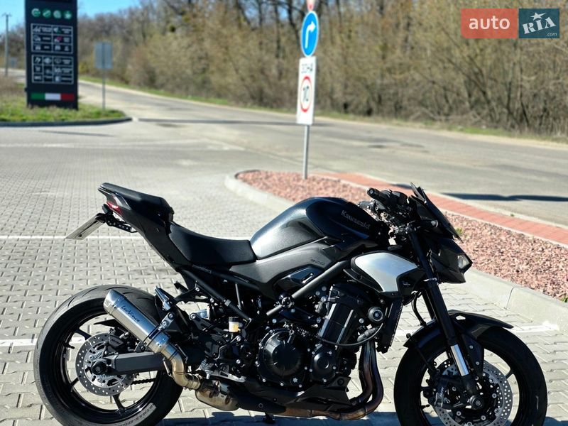 Мотоцикл Без обтекателей (Naked bike) Kawasaki Z900 2025 в Тараще