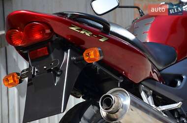 Мотоцикл Классик Kawasaki ZR 2001 в 