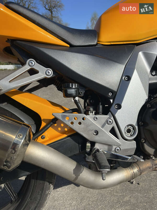 Мотоцикл Без обтекателей (Naked bike) Kawasaki ZR 2006 в Козове