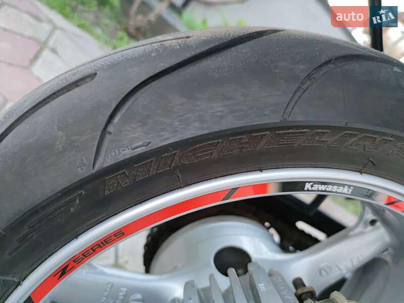 Мотоцикл Без обтекателей (Naked bike) Kawasaki ZR 2001 в Кельменцах фото 10 Мотоцикл Без обтекателей (Naked bike) Kawasaki ZR 2001 в Кельменцах
