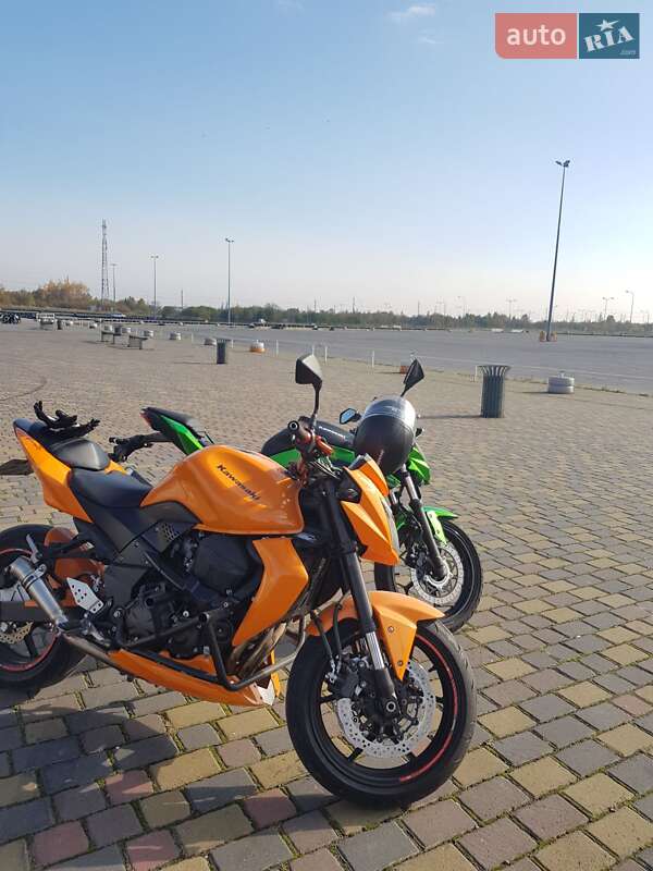 Мотоцикл Без обтекателей (Naked bike) Kawasaki ZR 2007 в Львове фото 2 Мотоцикл Без обтекателей (Naked bike) Kawasaki ZR 2007 в Львове