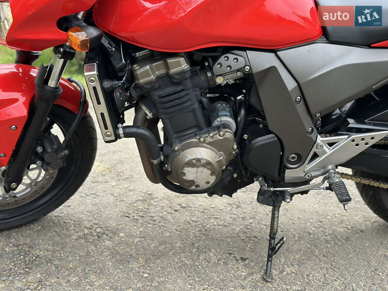 Мотоцикл Кросс Kawasaki ZR 2004 в Старом Самборе