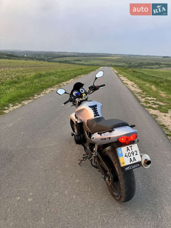 Мотоцикл Без обтекателей (Naked bike) Kawasaki ZR 2003 в Виннице фото 4 Мотоцикл Без обтекателей (Naked bike) Kawasaki ZR 2003 в Виннице