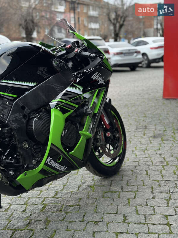 Спортбайк Kawasaki ZX 10R 2016 в Черновцах