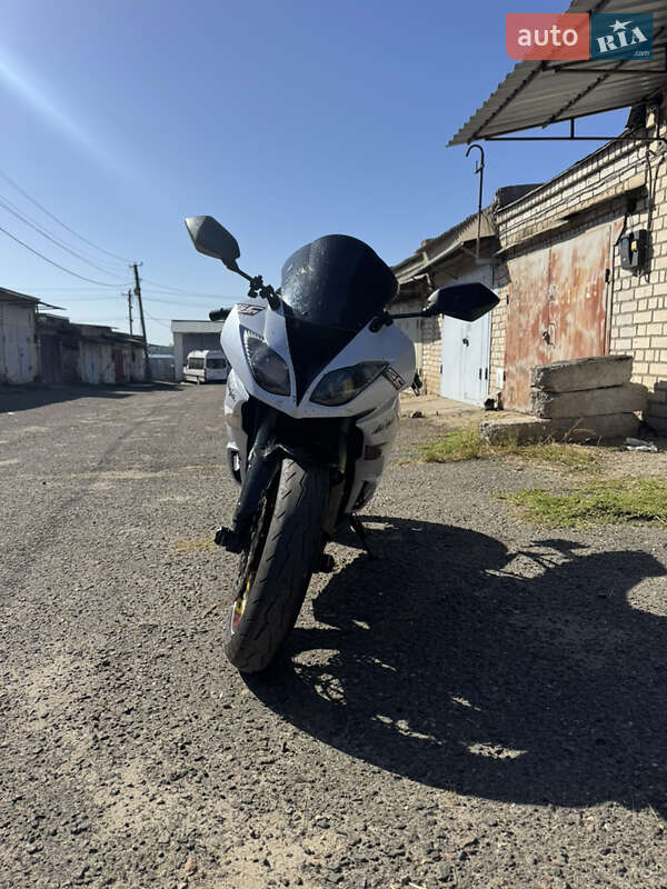 Спортбайк Kawasaki ZX 2011 в Николаеве