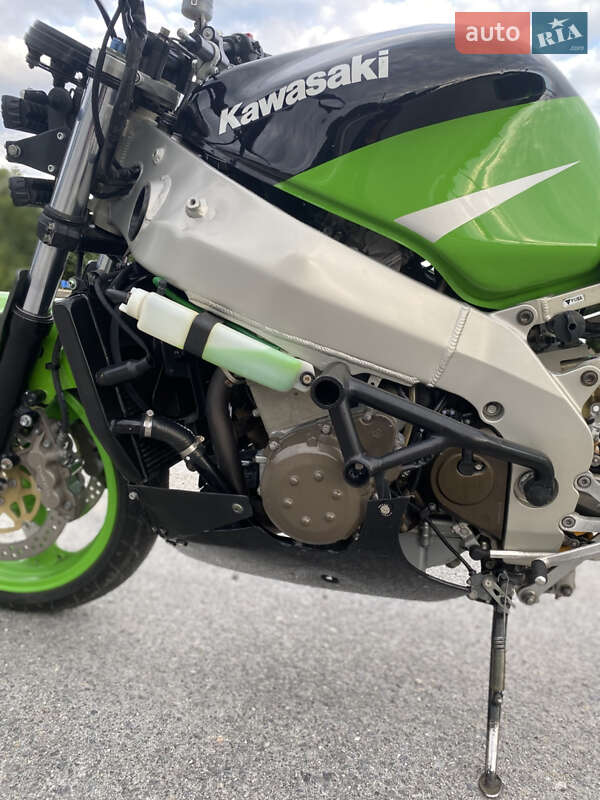 Спортбайк Kawasaki ZX 2001 в Тернополі фото 8 Спортбайк Kawasaki ZX 2001 в Тернополі