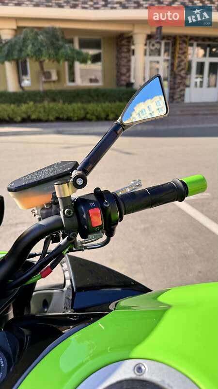 Мотоцикл Без обтікачів (Naked bike) Kawasaki ZX 2010 в Києві