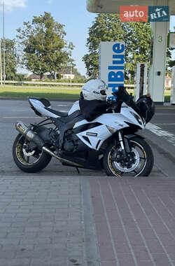 Спортбайк Kawasaki ZX 2011 в Николаеве
