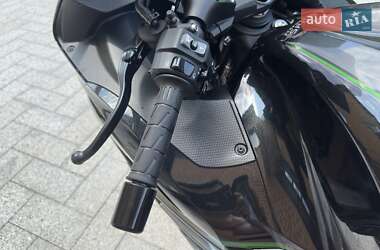 Мотоцикл Спорт-туризм Kawasaki ZZR 1400 2019 в 