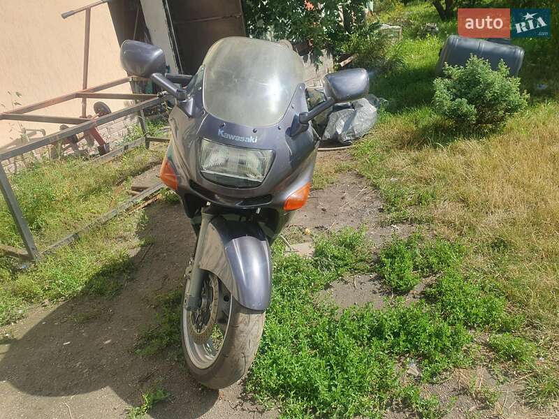 Мотоцикл Спорт-туризм Kawasaki ZZR 400 2001 в Харькове